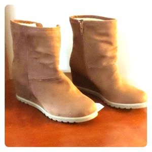 🔥WMN Size 7.5 Airwalk Boot 🔥